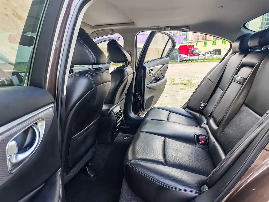 Infiniti Q50 — миниатюра 6