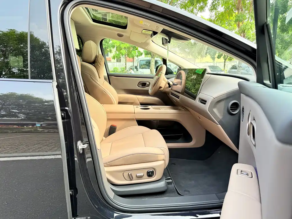 Li Auto Li i8 — миниатюра 16