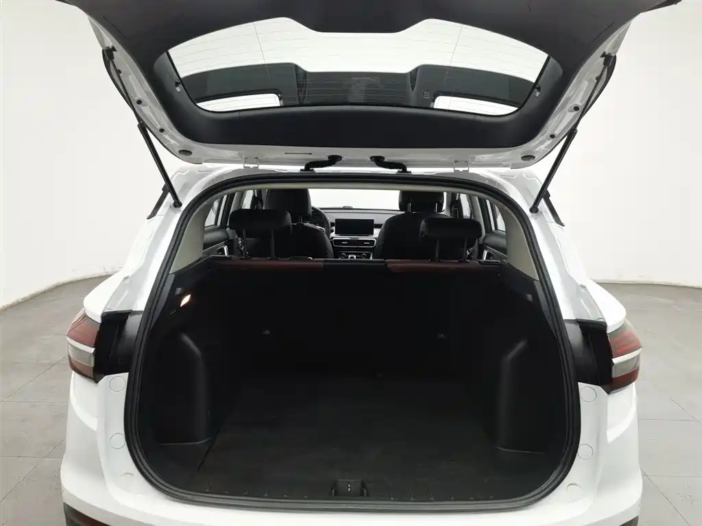 GEELY AUTOMOBILE BINYUE