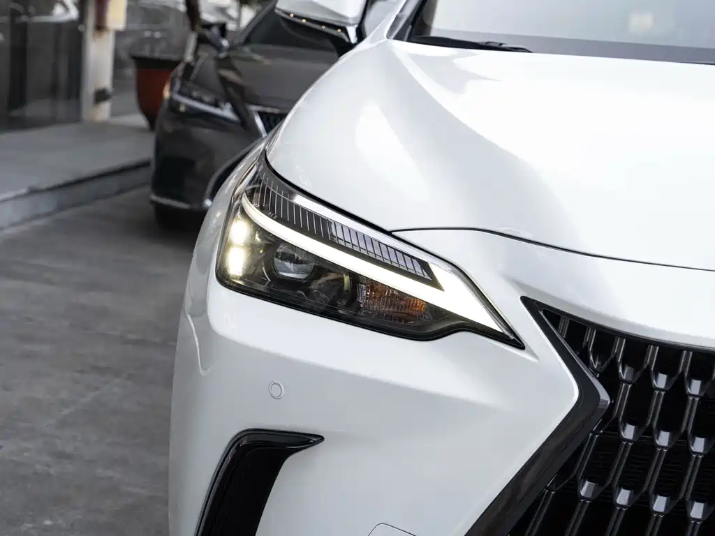 Lexus NX 2022 350h