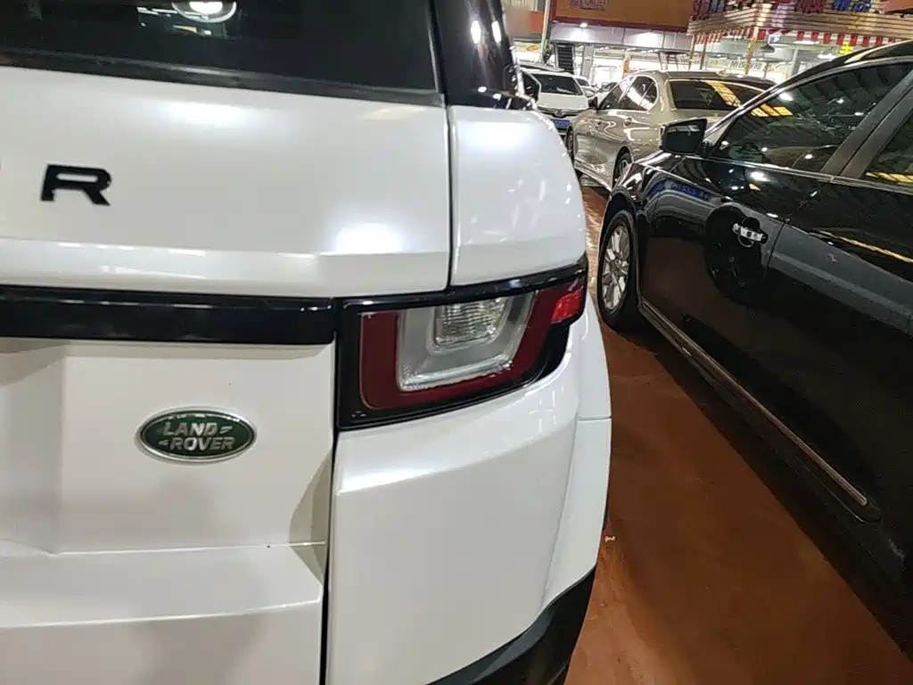 Land Rover Evoque — миниатюра 8