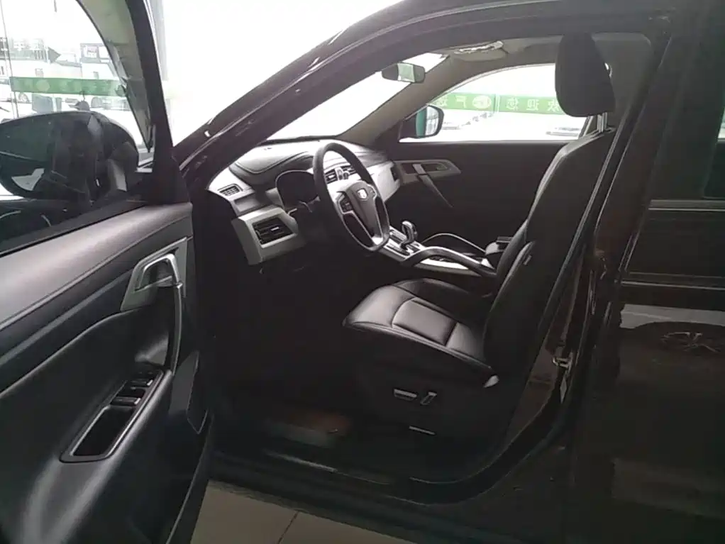 Geely Boyue — миниатюра 15