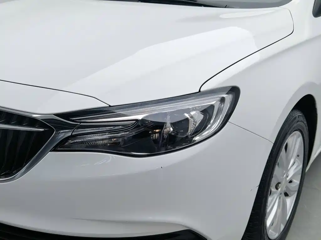 Buick Excelle — миниатюра 7