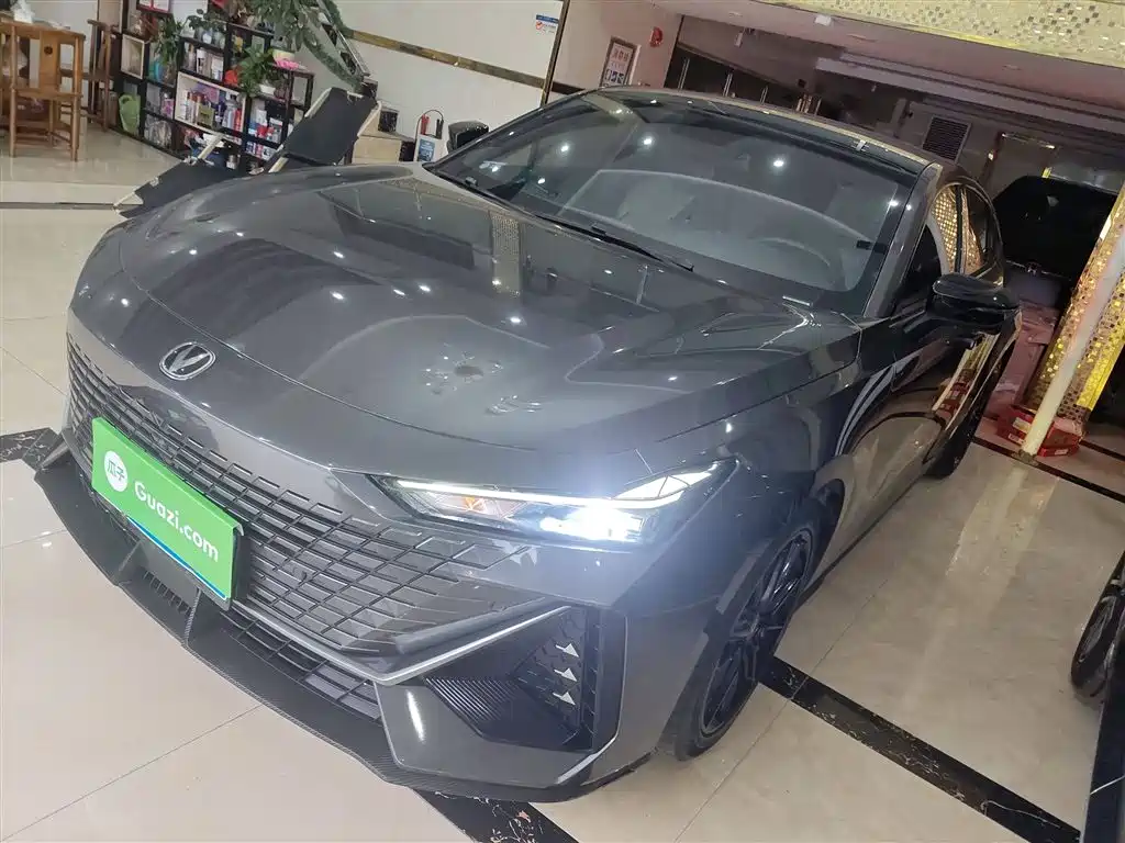 Changan UNI-V 2022