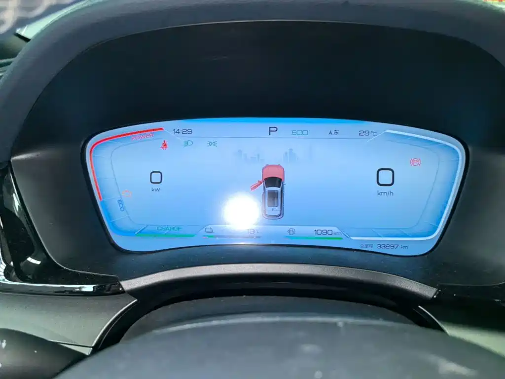 BYD PLUS New Energy — миниатюра 12