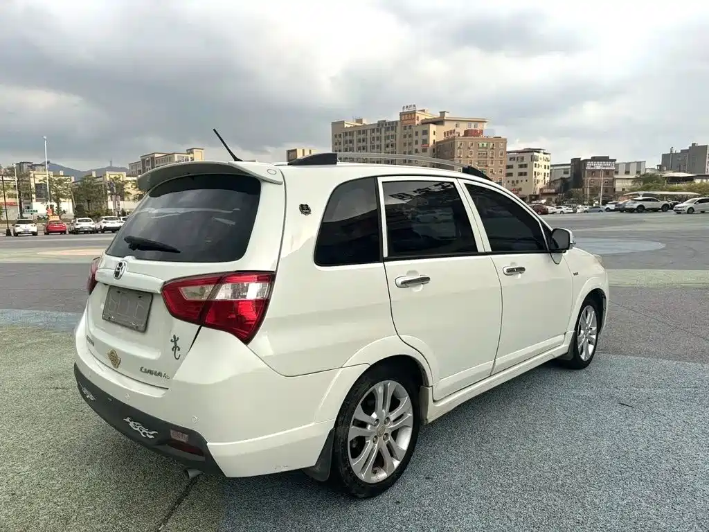 Suzuki Liana A6 — миниатюра 8