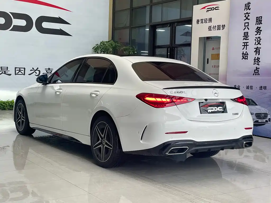 Mercedes-Benz C-Class — миниатюра 17
