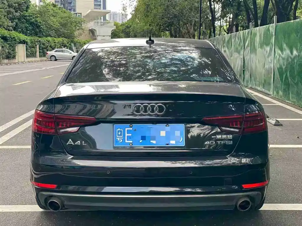 AUDI A4L