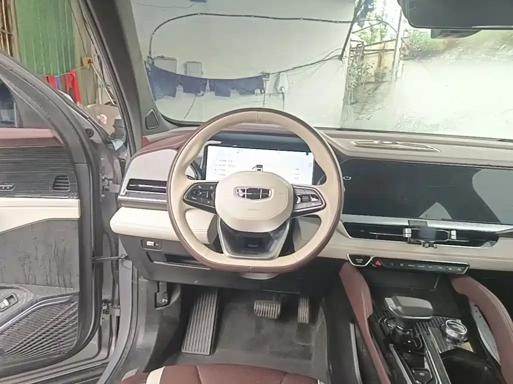 Geely Xingyue L — миниатюра 11