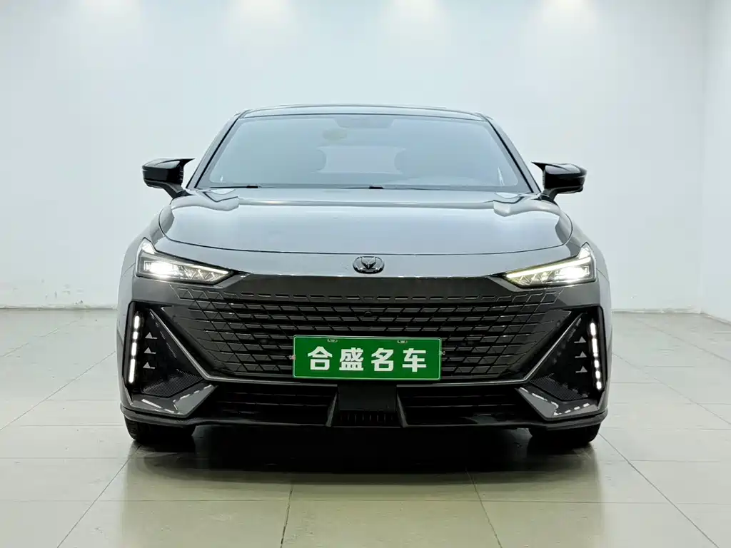 Changan UNI-V iDD — миниатюра 2