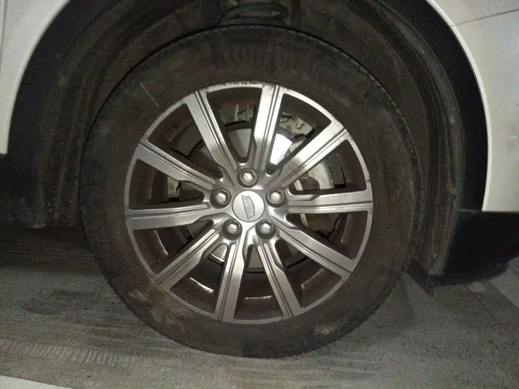 Cadillac XT4 — миниатюра 8