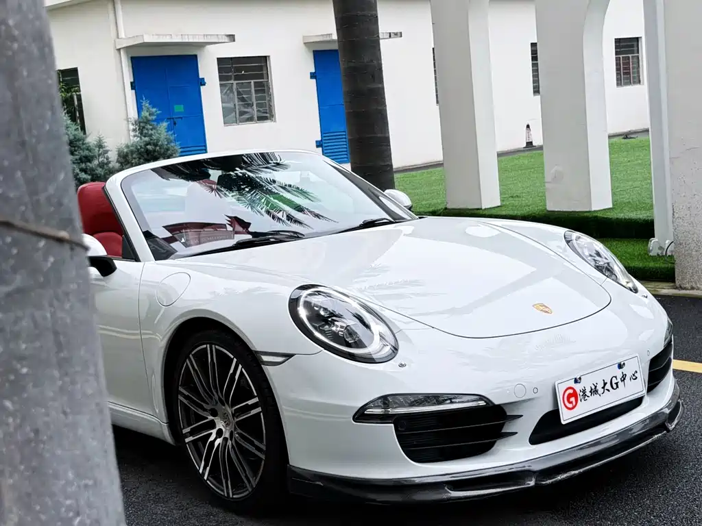 Porsche 911 2015 Carrera Cabriolet 3.4L Style Edition