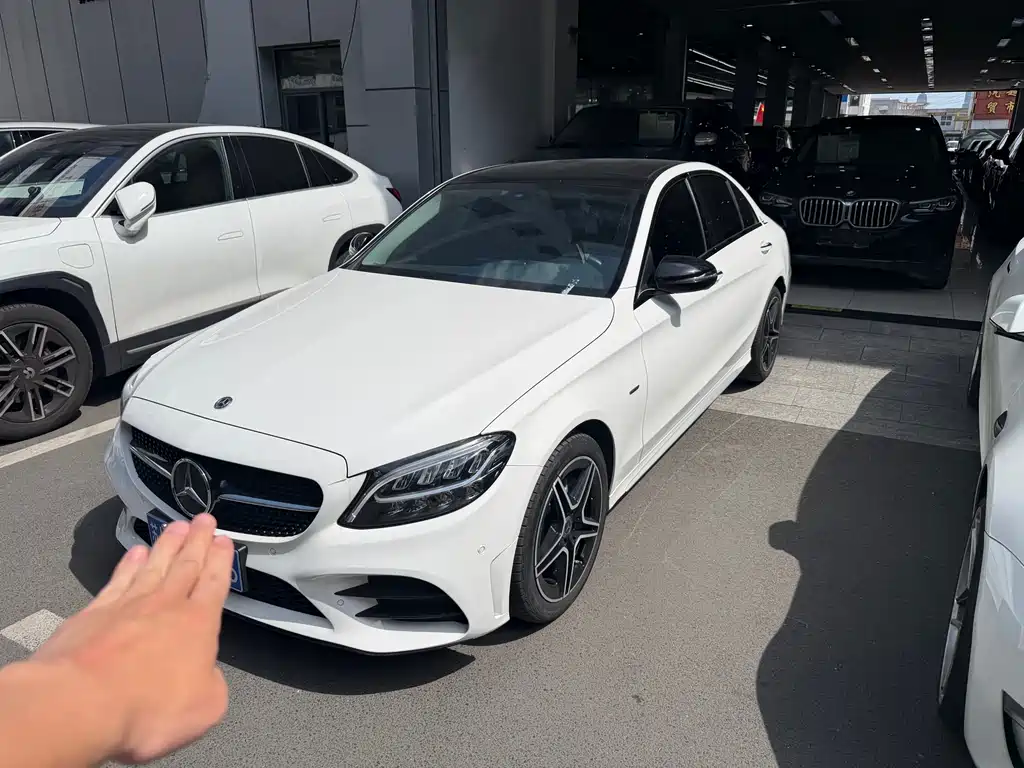Mercedes-Benz C-Class 2021