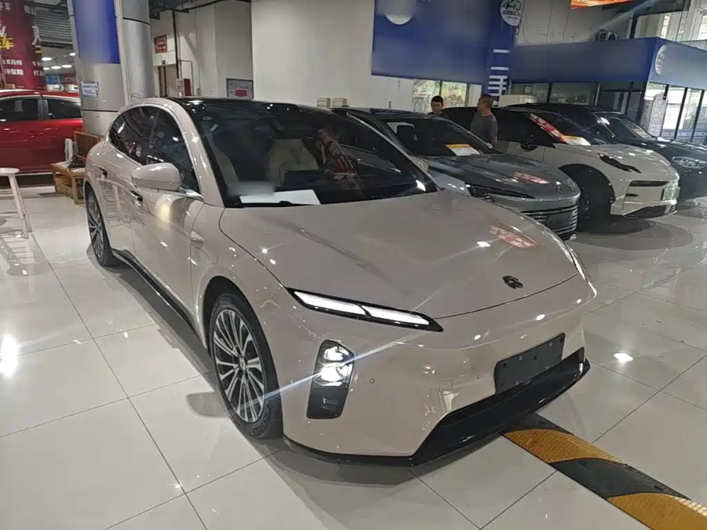 NIO ET5T — миниатюра 4