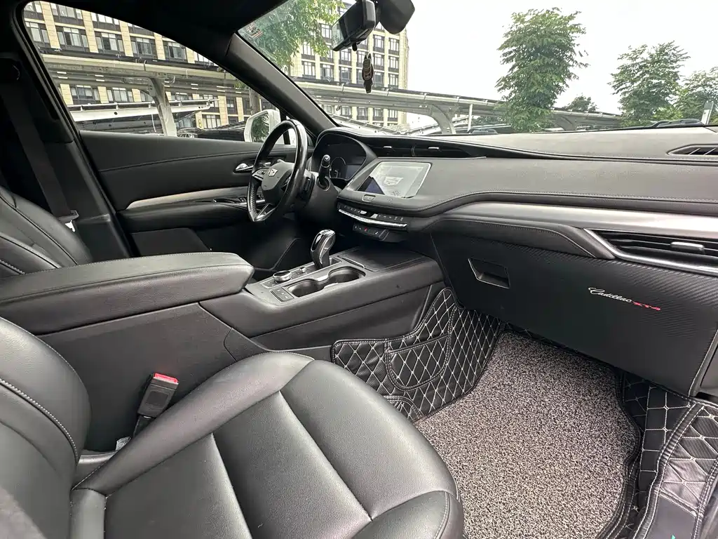 Cadillac XT4 — миниатюра 12