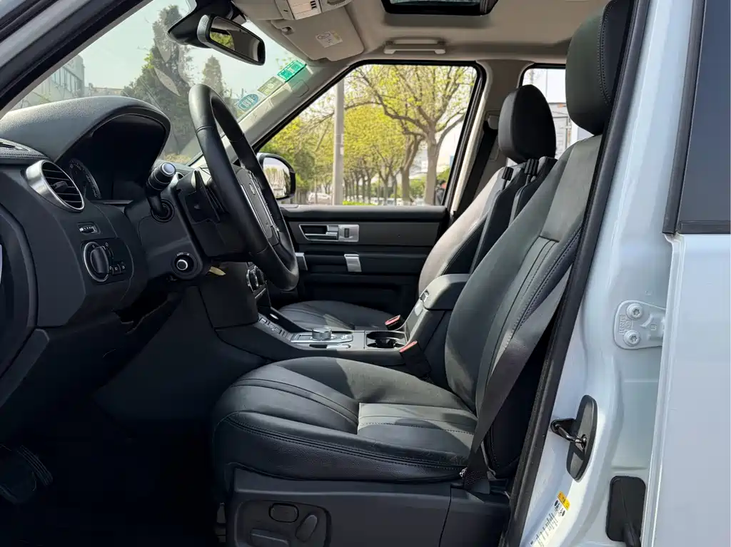 Land Rover Discovery 2016 3.0 SC V6 HSE