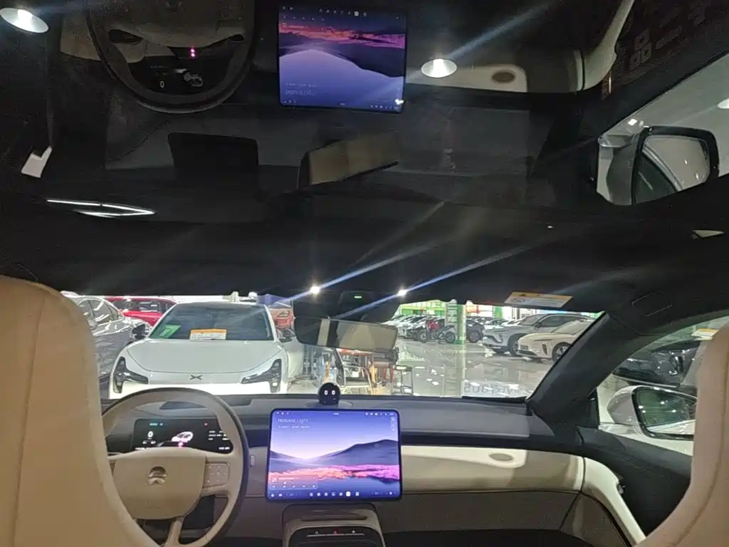 NIO ET5T — миниатюра 18