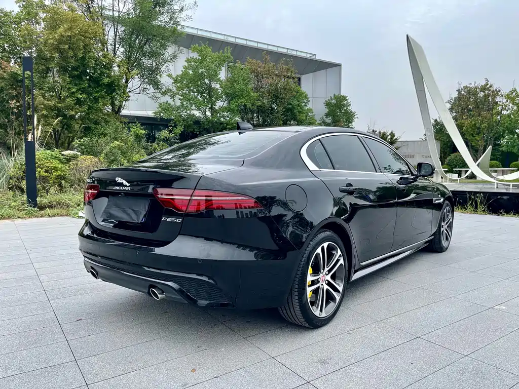 Jaguar XEL — миниатюра 18