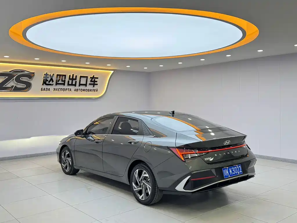 Hyundai Elantra — миниатюра 4