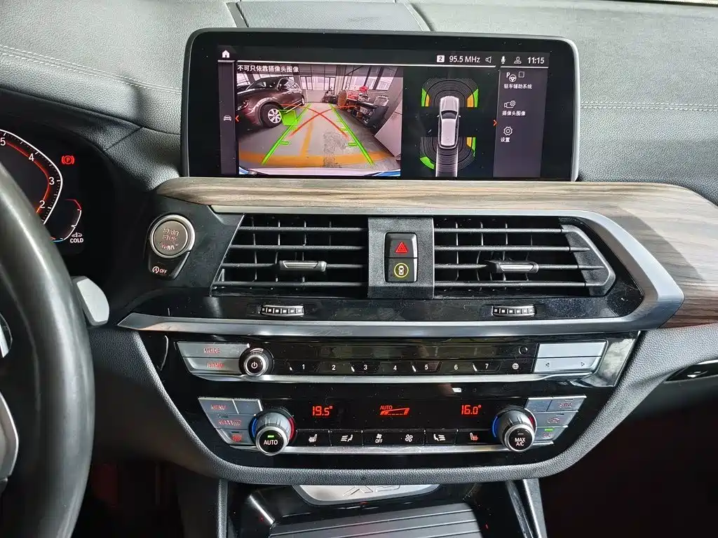 BMW X3 — миниатюра 13
