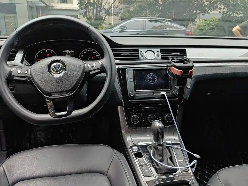 Volkswagen Passat — миниатюра 6