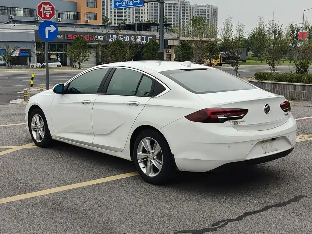Buick Regal — миниатюра 4