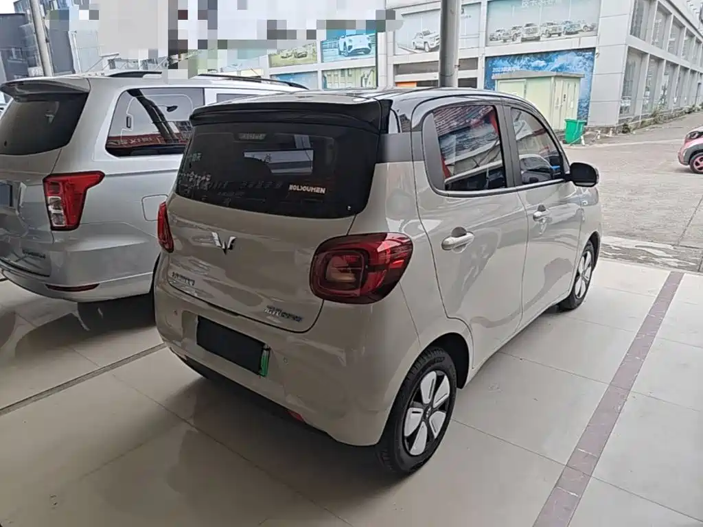 Wuling MINIEV — миниатюра 7
