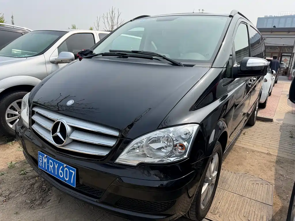 Mercedes-Benz Viano 2013