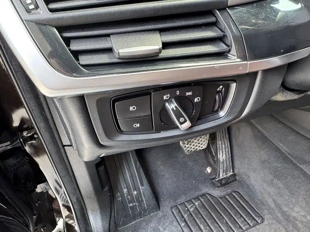 BMW X5 (Import) — миниатюра 42