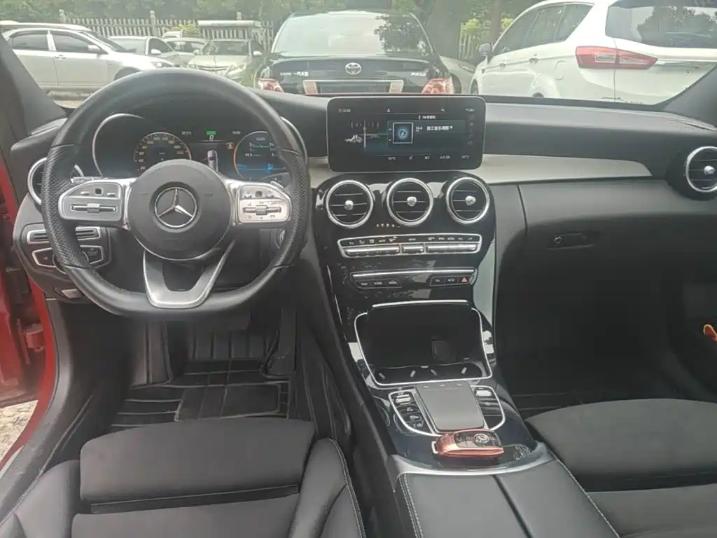 Mercedes-Benz C-Class — миниатюра 10