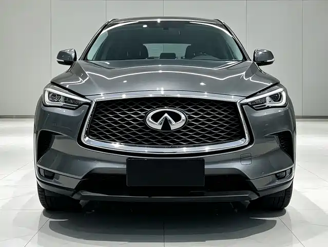 Infiniti QX — фото 1