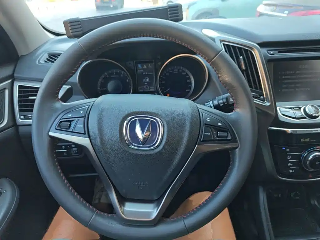 Changan CS75 — миниатюра 11