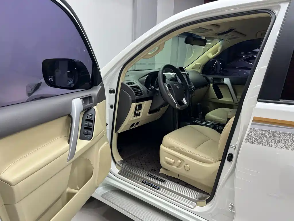 Toyota Prado (Import) — миниатюра 6