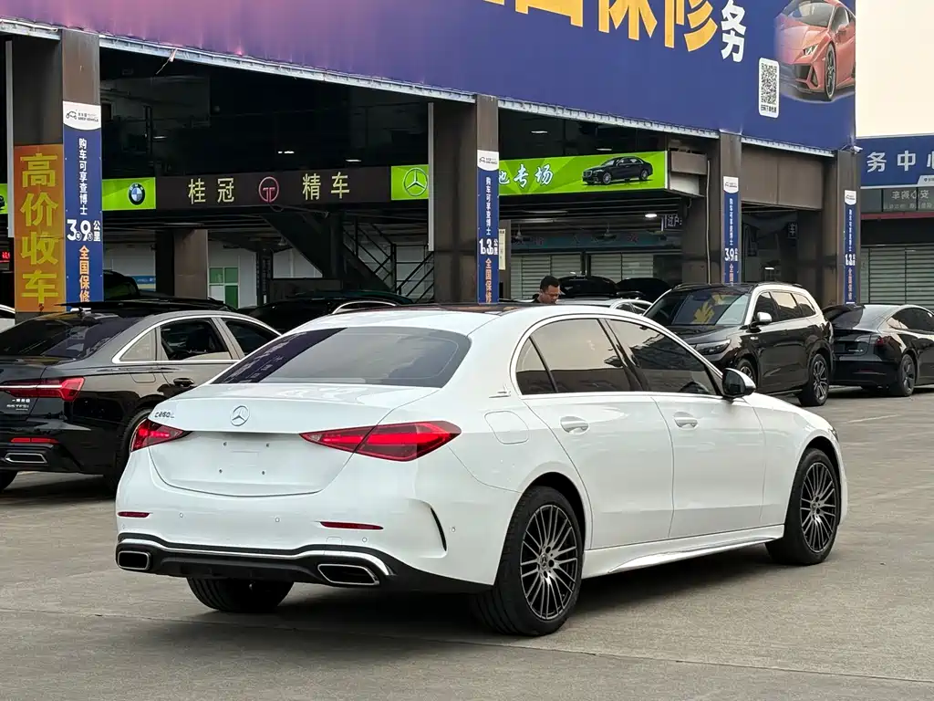 Mercedes-Benz C-Class — миниатюра 17