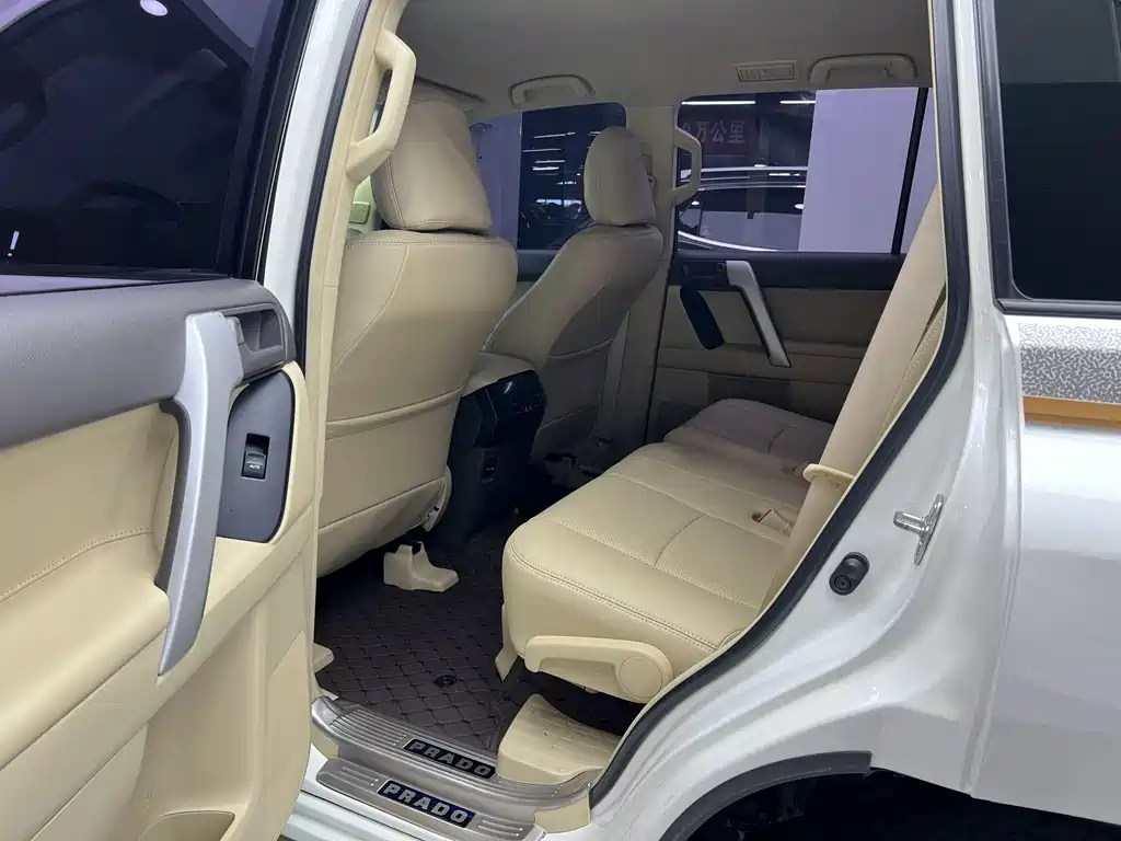 Toyota Prado (Import) — миниатюра 5