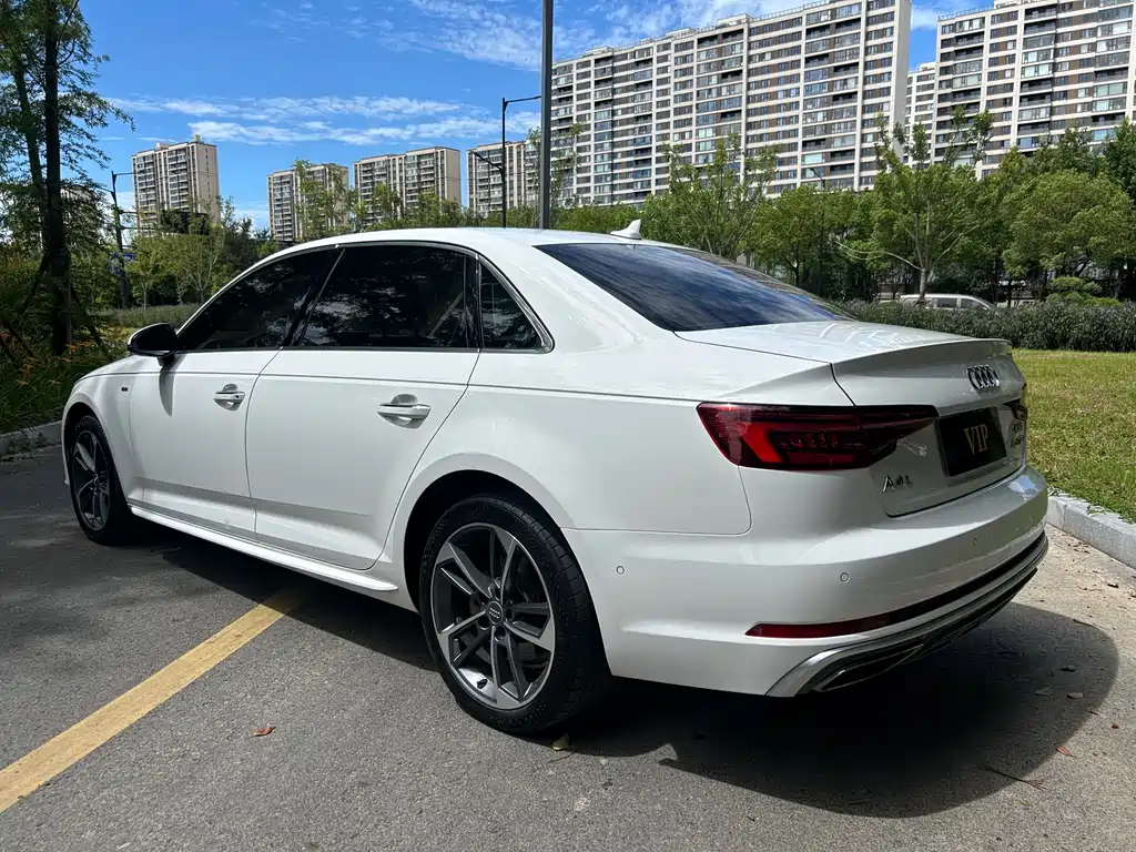 Audi A4L — миниатюра 5