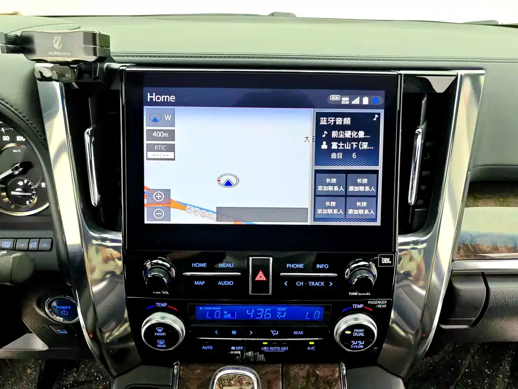 Toyota Vellfire — миниатюра 12