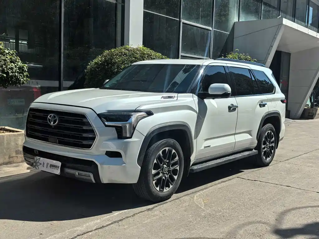 Toyota Sequoia