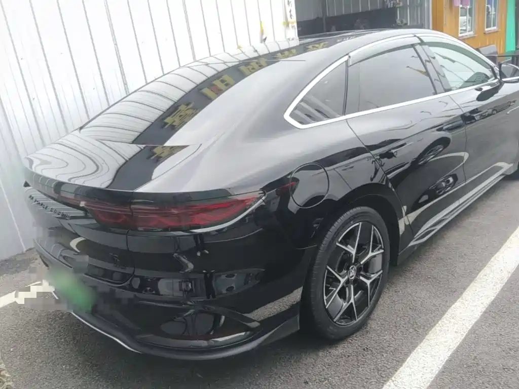 BYD Han — миниатюра 7