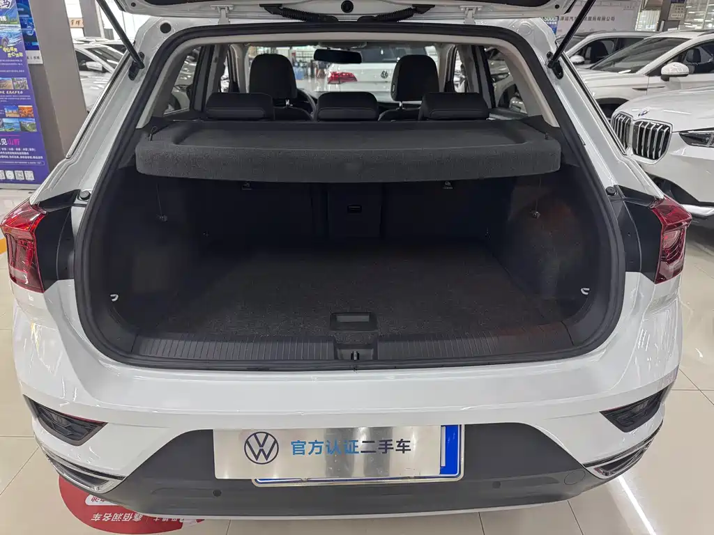 Volkswagen T-Roc 2022 280TSI DSG PLUS