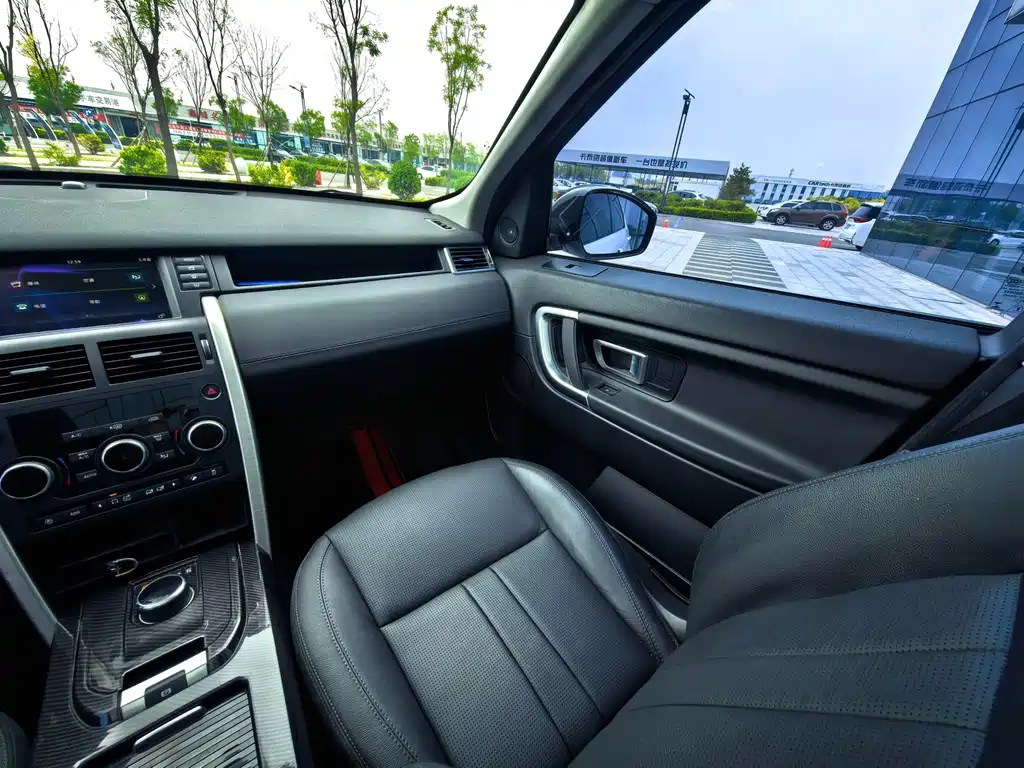 Land Rover Discovery Sport — миниатюра 14