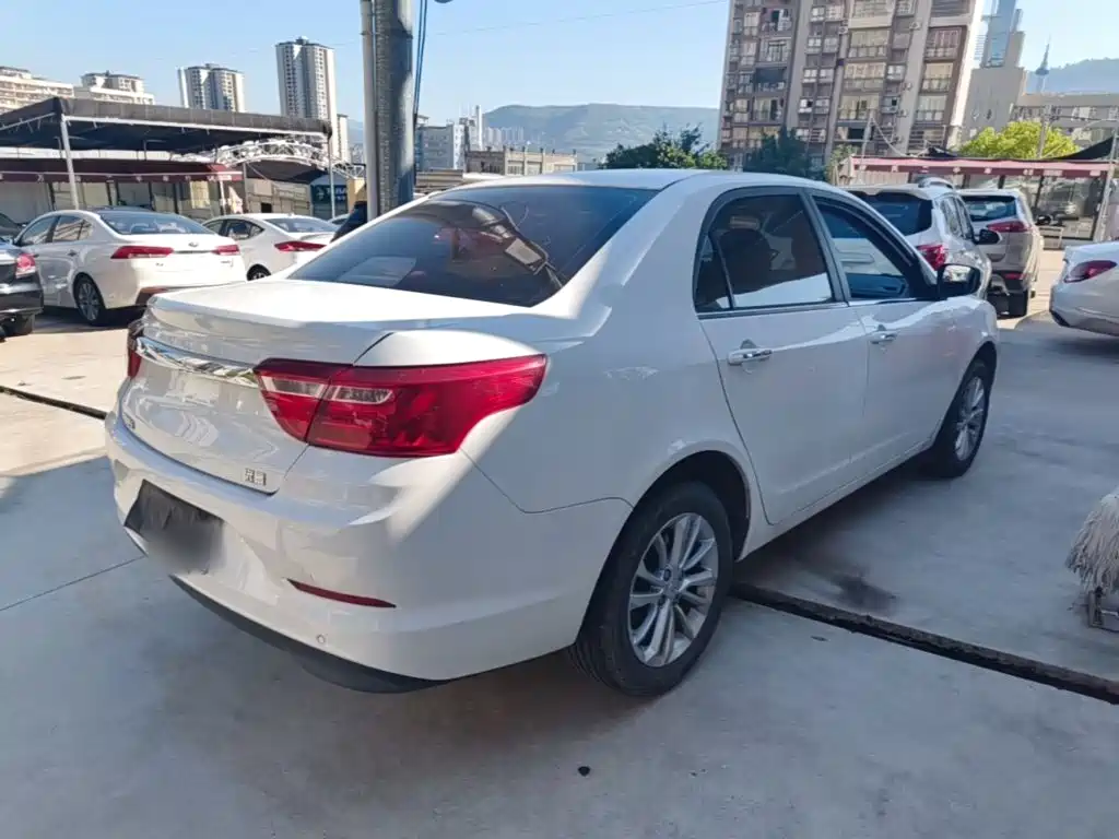 Geely Vision — миниатюра 7