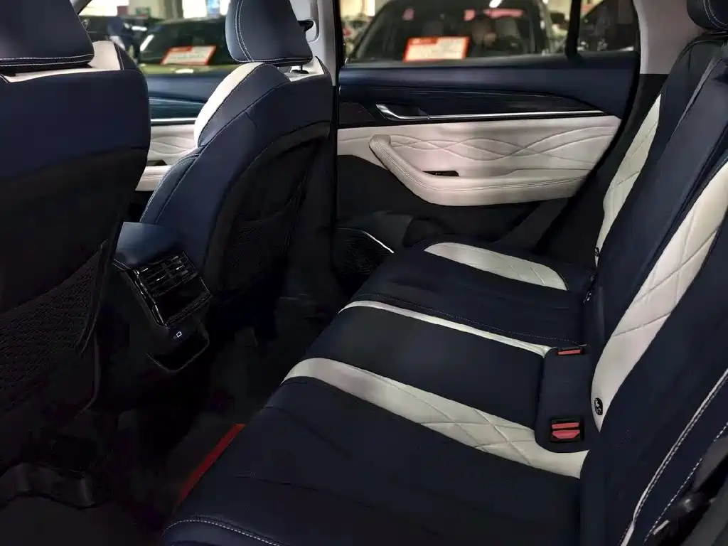 Geely Xingyue L — миниатюра 6