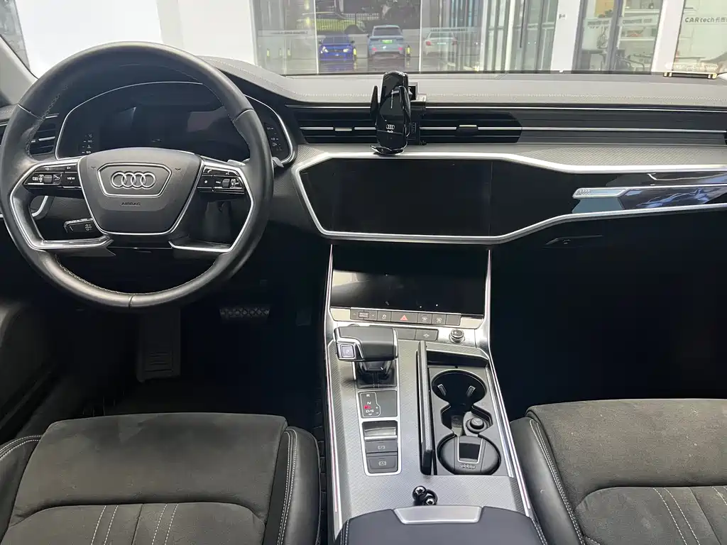 Audi A7L 2024 45TFSI S-line