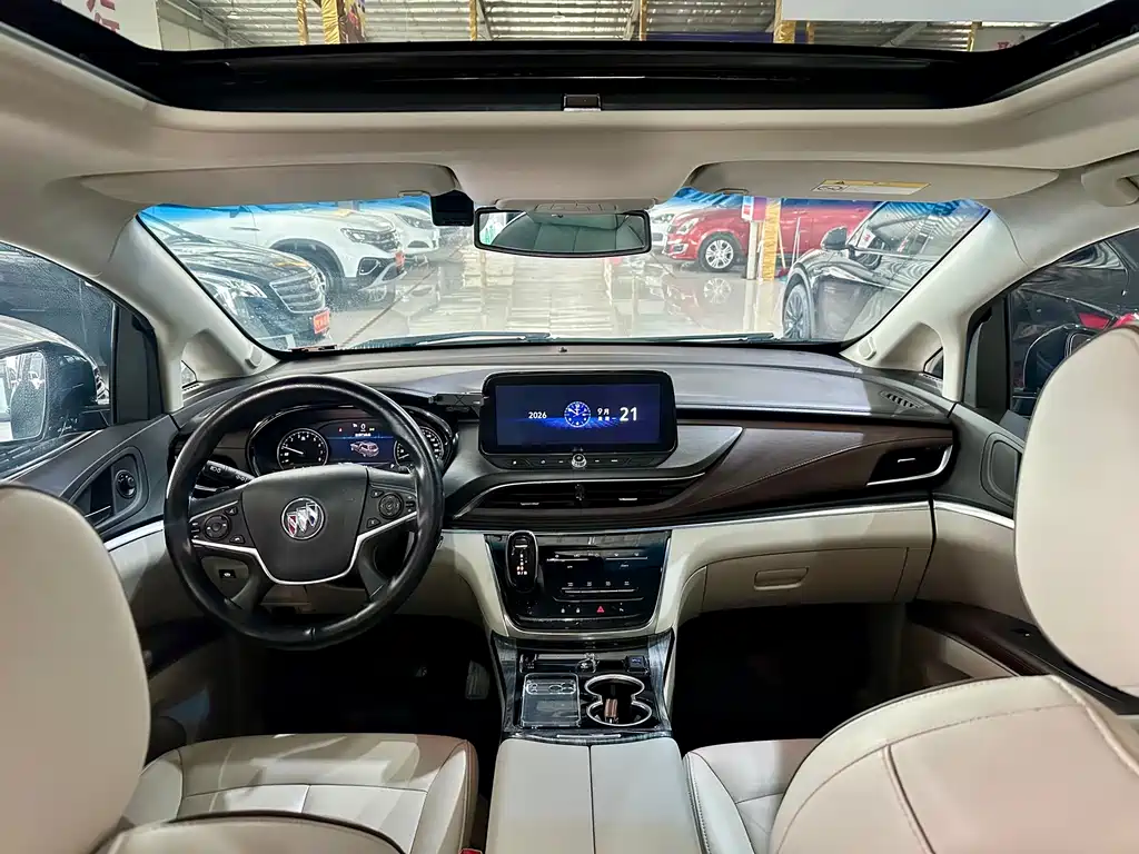 Buick GL8 — миниатюра 10