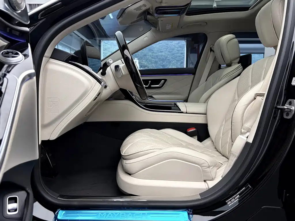 Mercedes-Benz S-Class — миниатюра 12