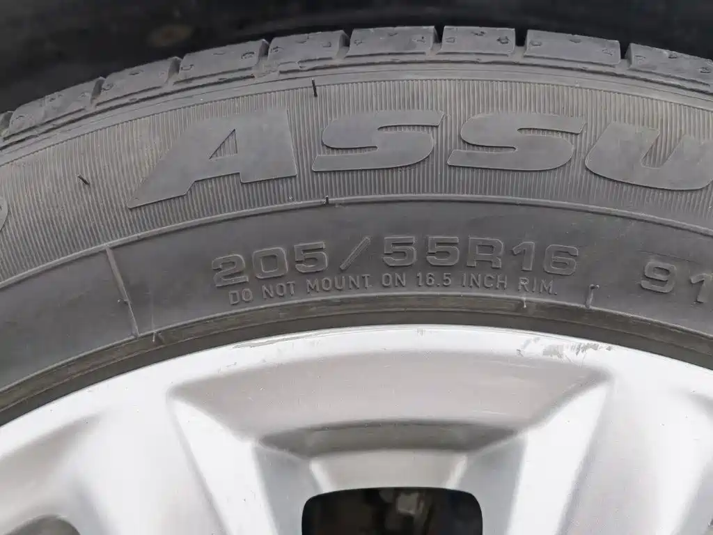 Roewe i5 — миниатюра 24