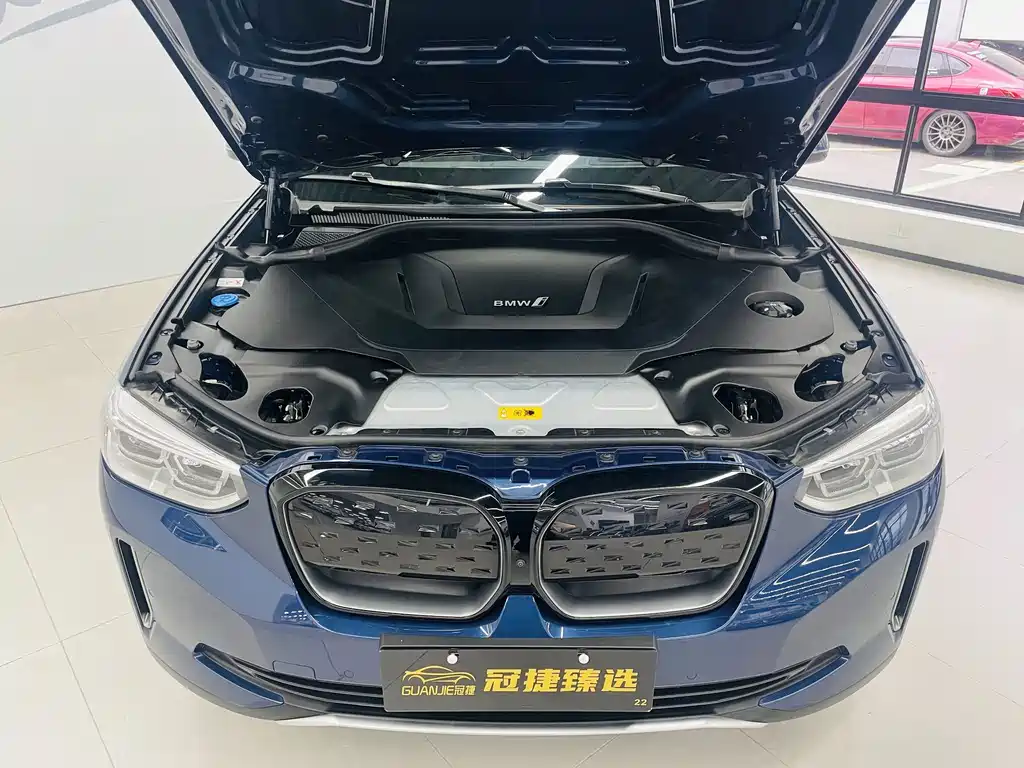 BMW iX3 — миниатюра 2