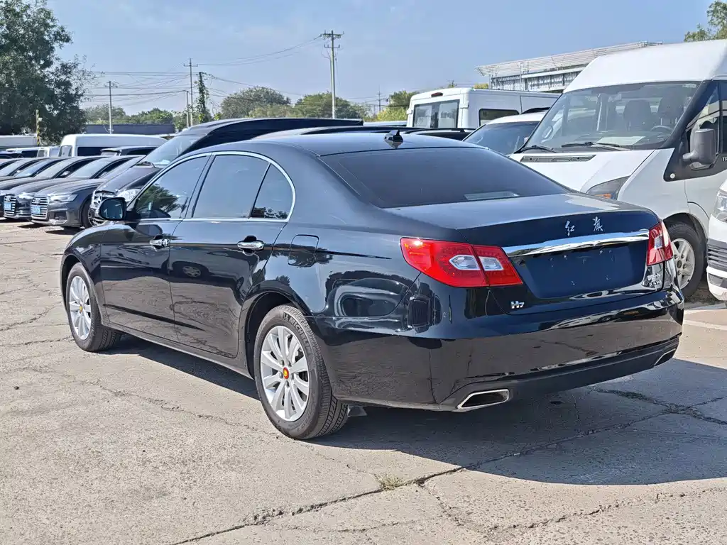 Hongqi Hongqi H7 — миниатюра 5
