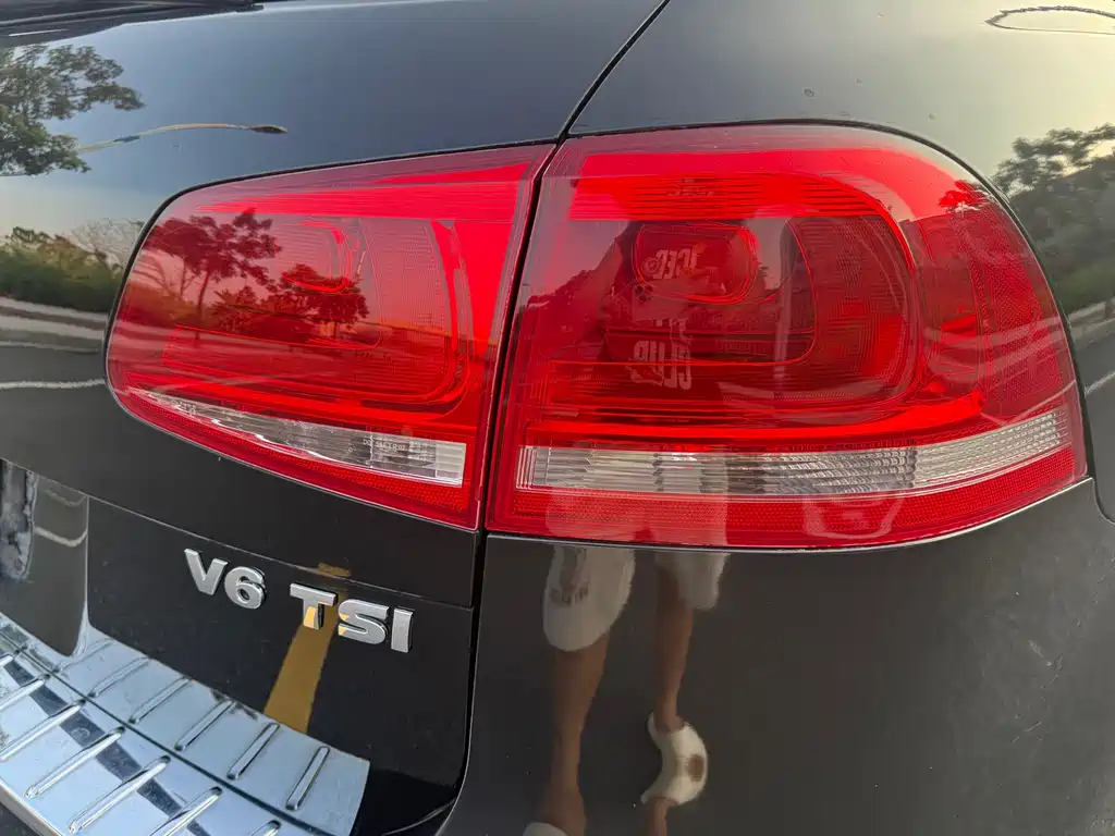Volkswagen Touareg — миниатюра 10